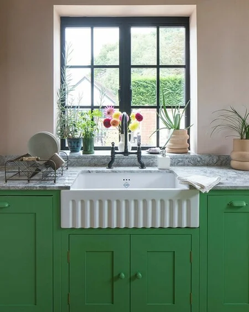 Farrow & Ball Paint - Emerald Green No. W53 - ARCHIVED