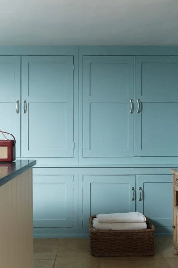 Farrow & Ball Paint - Blue Ground No. 210